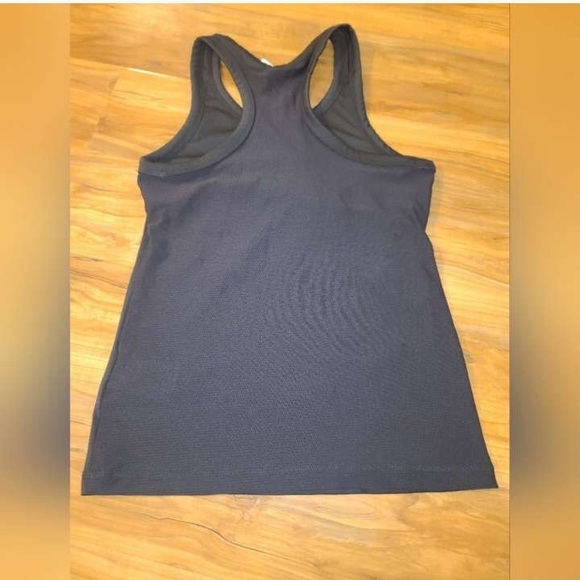 Adidas tank - Picture 2 of 2